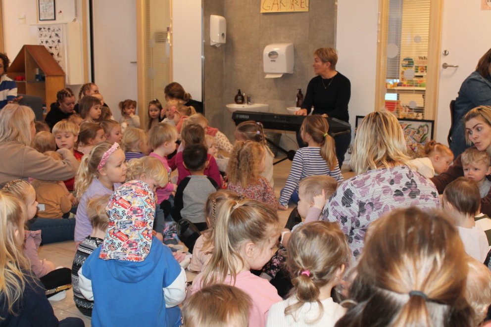 Söngstund á Degi Leikskólans