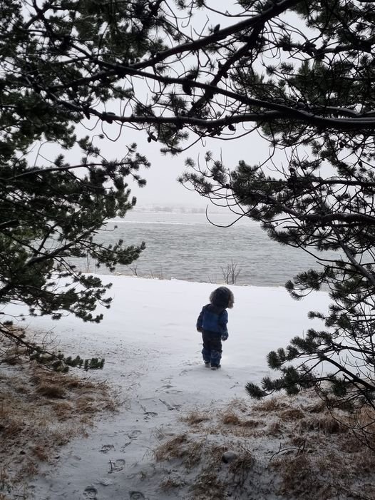 Útivist í snjónum - myndband um útivist og vellíðan barna