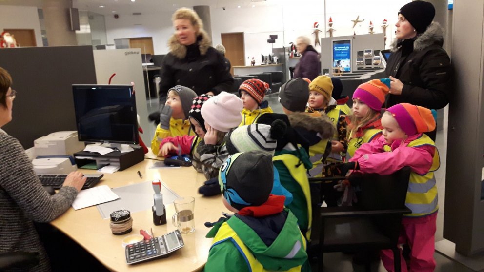 Ágóðinn af flöskusöfnun í bankann