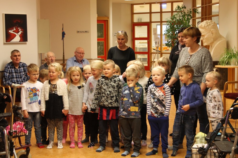 Opnun ljósmyndasýningar á Höfða