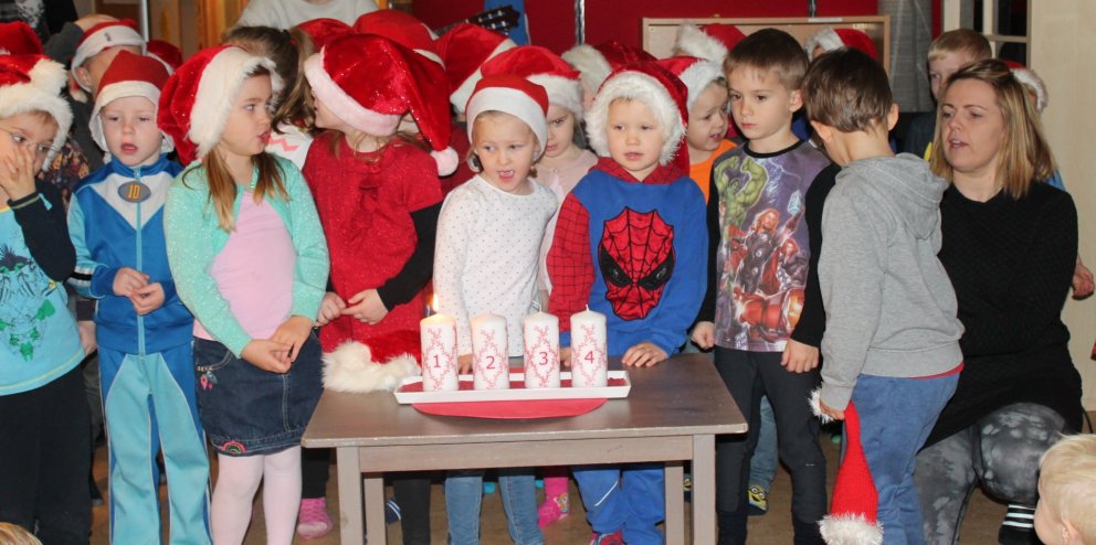 Aðventustund á Skála