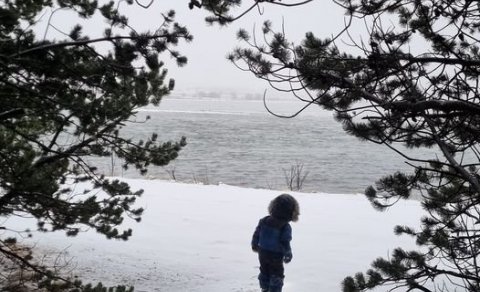 Útivist í snjónum - myndband um útivist og vellíðan barna