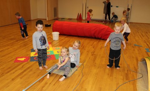 Hreyfistund á Holti í Grundaskóla Írisar og Guggu/Addúarhópur